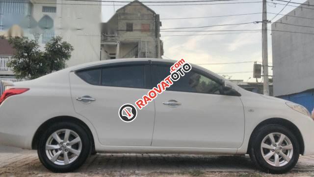 Cần bán Nissan Sunny XV sản xuất 2014, màu trắng, giá 405tr-0