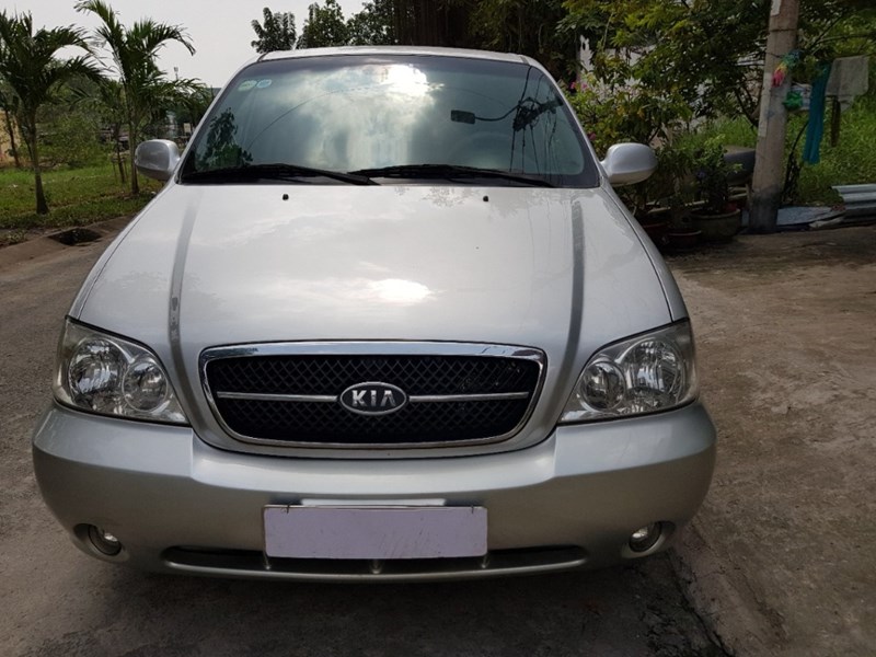 Cần bán lại xe Kia Carnival đời 2007, màu bạc, nhập khẩu nguyên chiếc, số sàn, 255tr-1