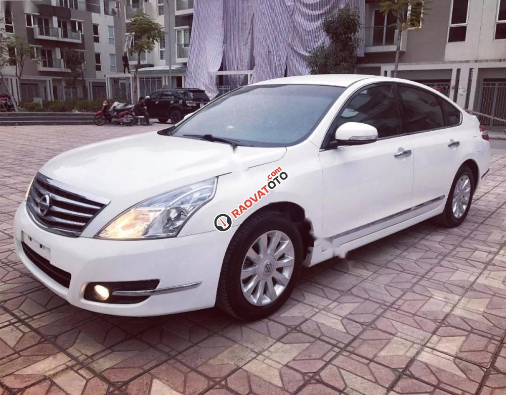 Bán Nissan Teana sản xuất 2010, màu trắng, nhập khẩu, giá chỉ 550 triệu-1