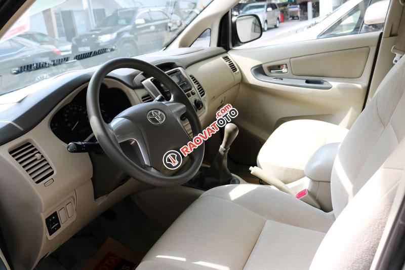 Bán Toyota Innova E 2014 số sàn, hỗ trợ vay 75% lãi suất ưu đãi-4