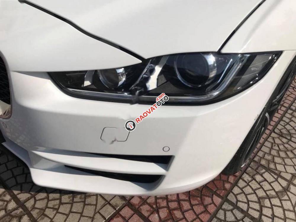 Bán ô tô Jaguar XE 2.0 đời 2015, màu trắng, xe nhập-3