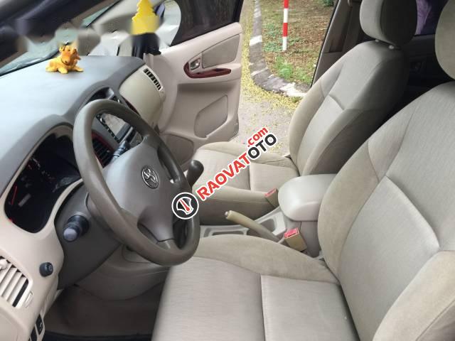 Cần bán Toyota Innova đời 2007 xe gia đình-0