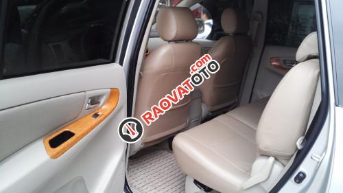 Bán xe Toyota Innova 2.0L, đời 2010 số sàn-7