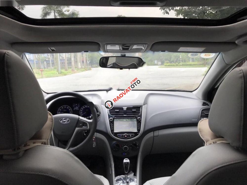 Cần bán xe Hyundai Accent 2015, màu trắng, nhập khẩu-4