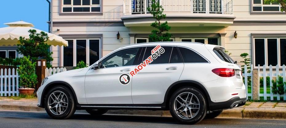 Bán Mercedes GLC 300 2018, siêu thể thao, ưu đãi cực hot-0