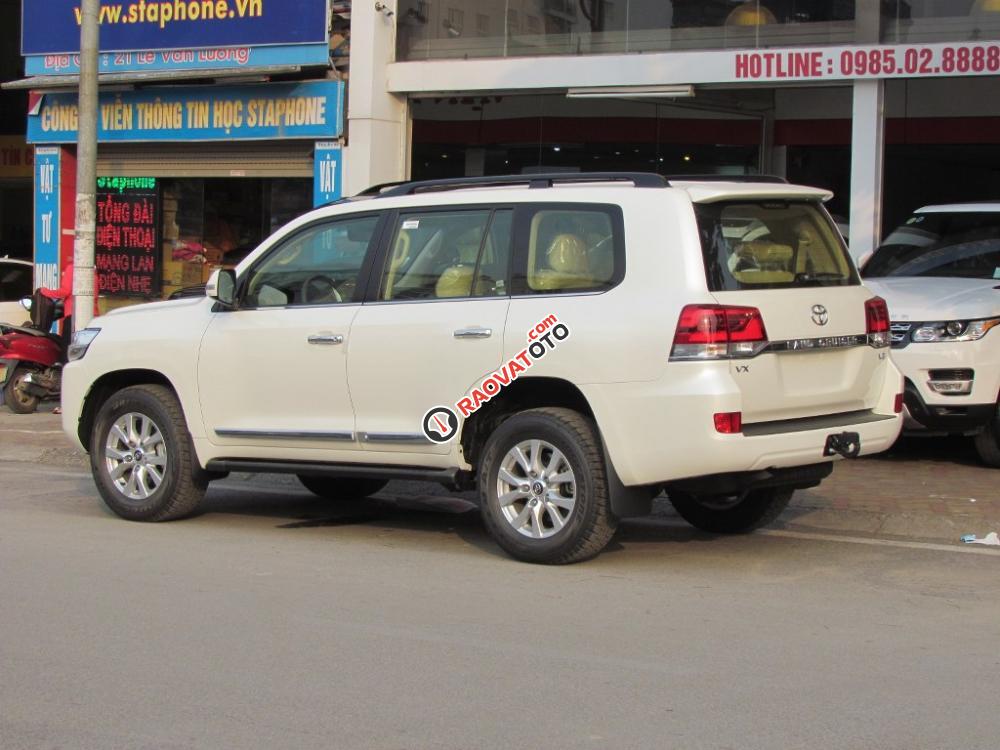 Bán Land Cruiser 2016 màu trắng-3