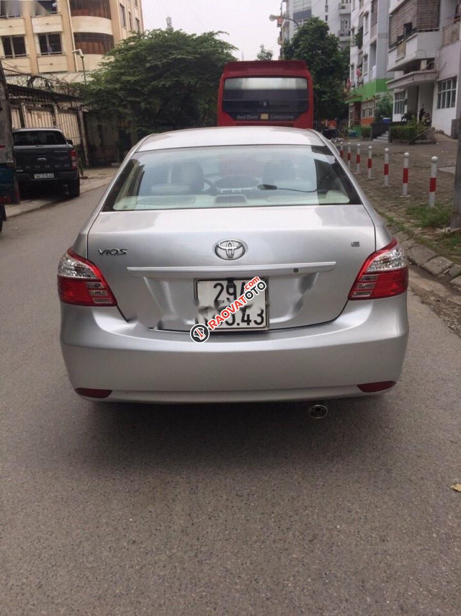 Cần bán gấp Toyota Vios 1.5MT đời 2011, màu bạc chính chủ-5