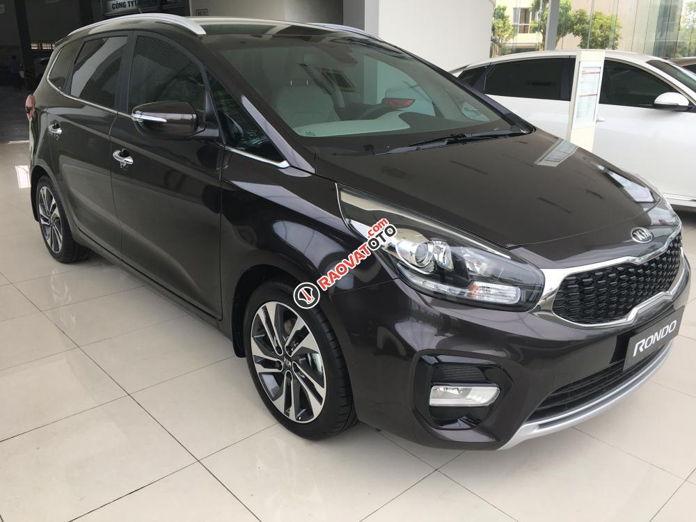 Bán ô tô Kia Rondo sản xuất 2018 màu đen, giá chỉ 609 triệu, Lh: 0966 199 109-1