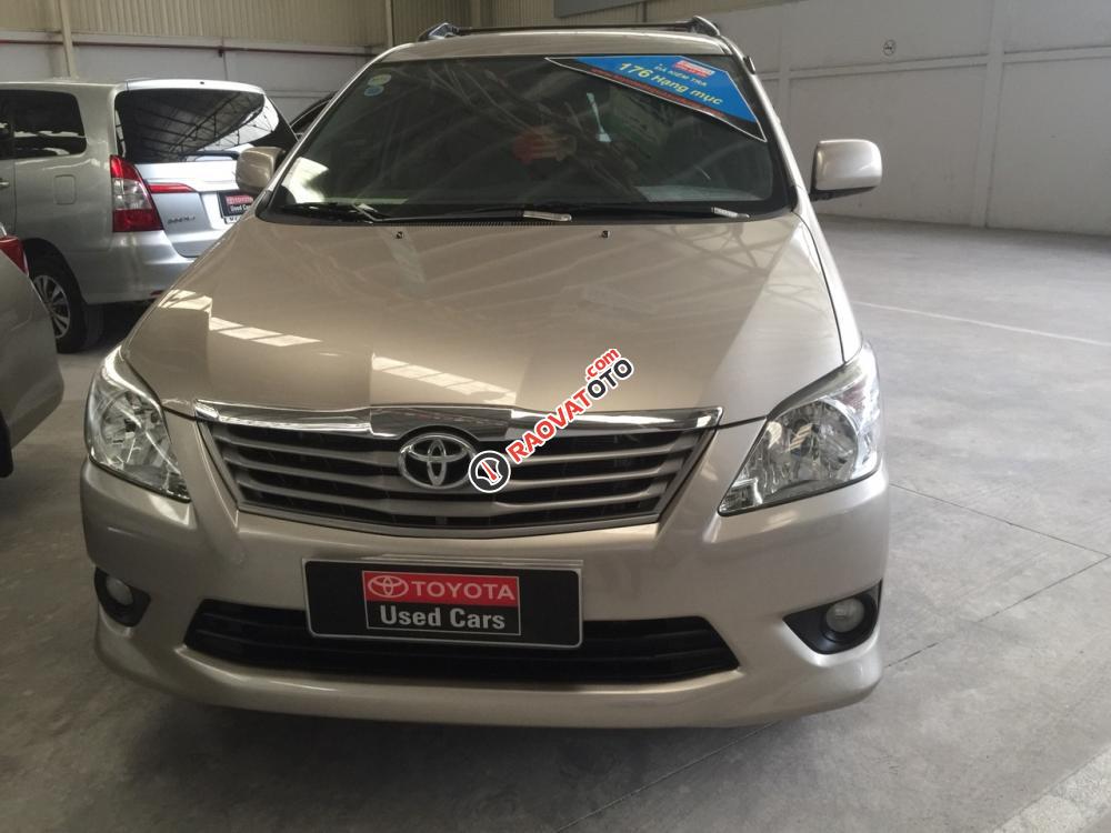 Innova số tự động, đời 2012, màu nâu vàng, đi 25,000Km-0