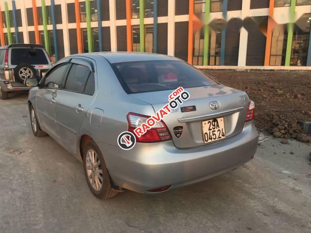 Chính chủ bán ô tô Toyota Vios 1.5G năm 2010, màu bạc-1