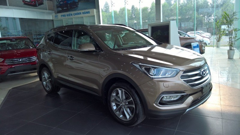 Cần bán Hyundai Santa Fe năm 2017, màu nâu, nhập khẩu-1