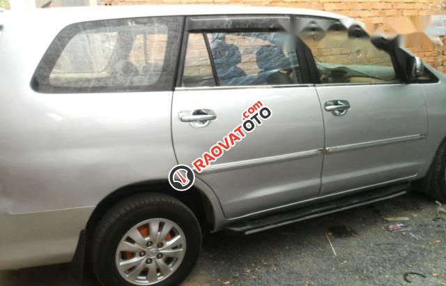 Bán Toyota Innova G năm 2010, màu bạc, giá chỉ 385 triệu-4