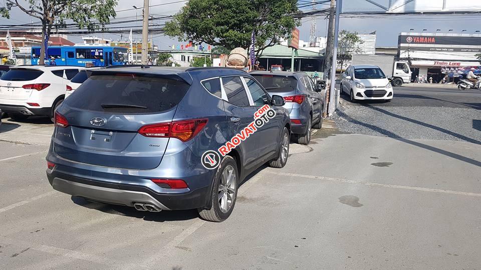 Hyundai Santa Fe 2.4 AT năm 2017, màu xanh lam-5