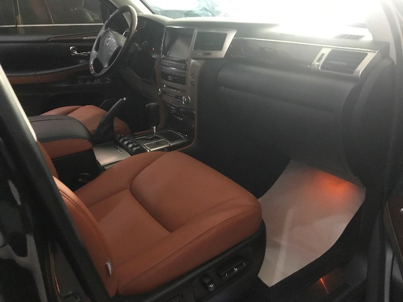 Bán ô tô Lexus LX 570 đời 2014, màu đen, nhập khẩu nguyên chiếc, chính chủ-8