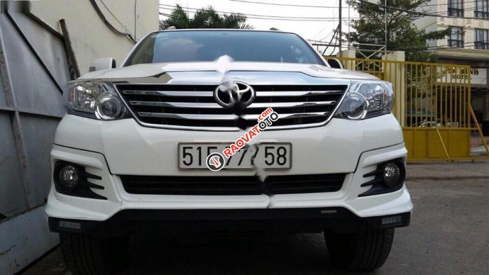 Cần bán Toyota Fortuner TRD Sportivo 4x2 AT năm 2016, màu trắng-1