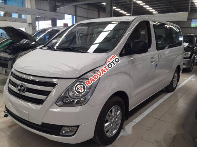 Bán xe Hyundai Starex đời 2017, màu trắng, giá 950tr-0