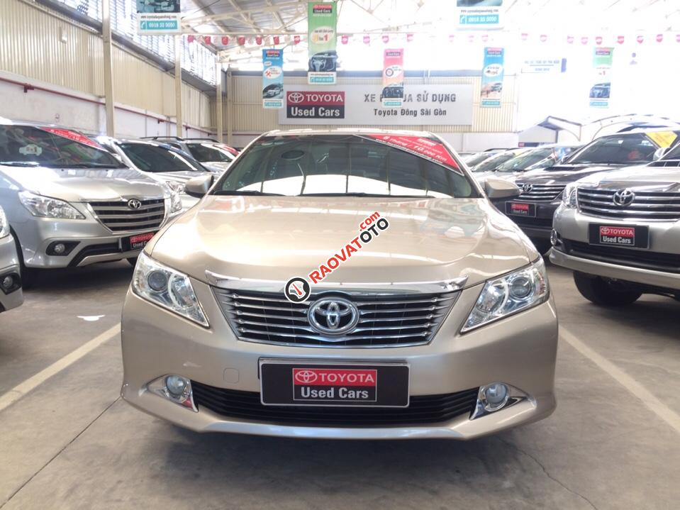 Bán xe Camry 2.0E sản xuất 2013 màu nâu vàng, biển số thành phố-0