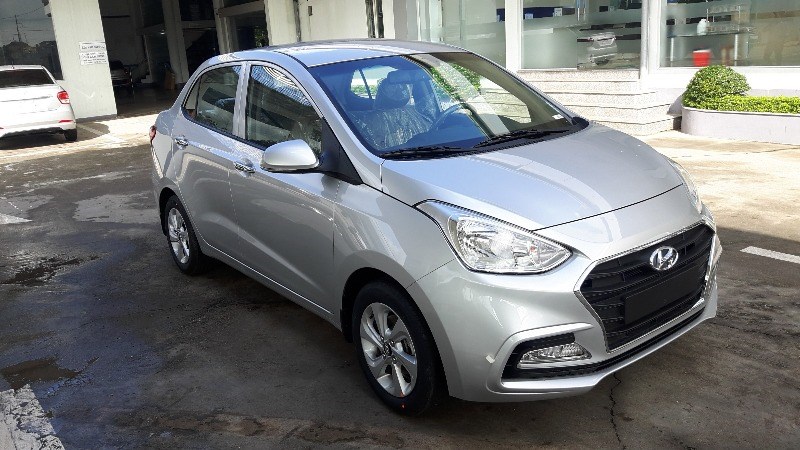 Cần bán Hyundai Grand i10 đời 2017, màu bạc, nhập khẩu nguyên chiếc-8