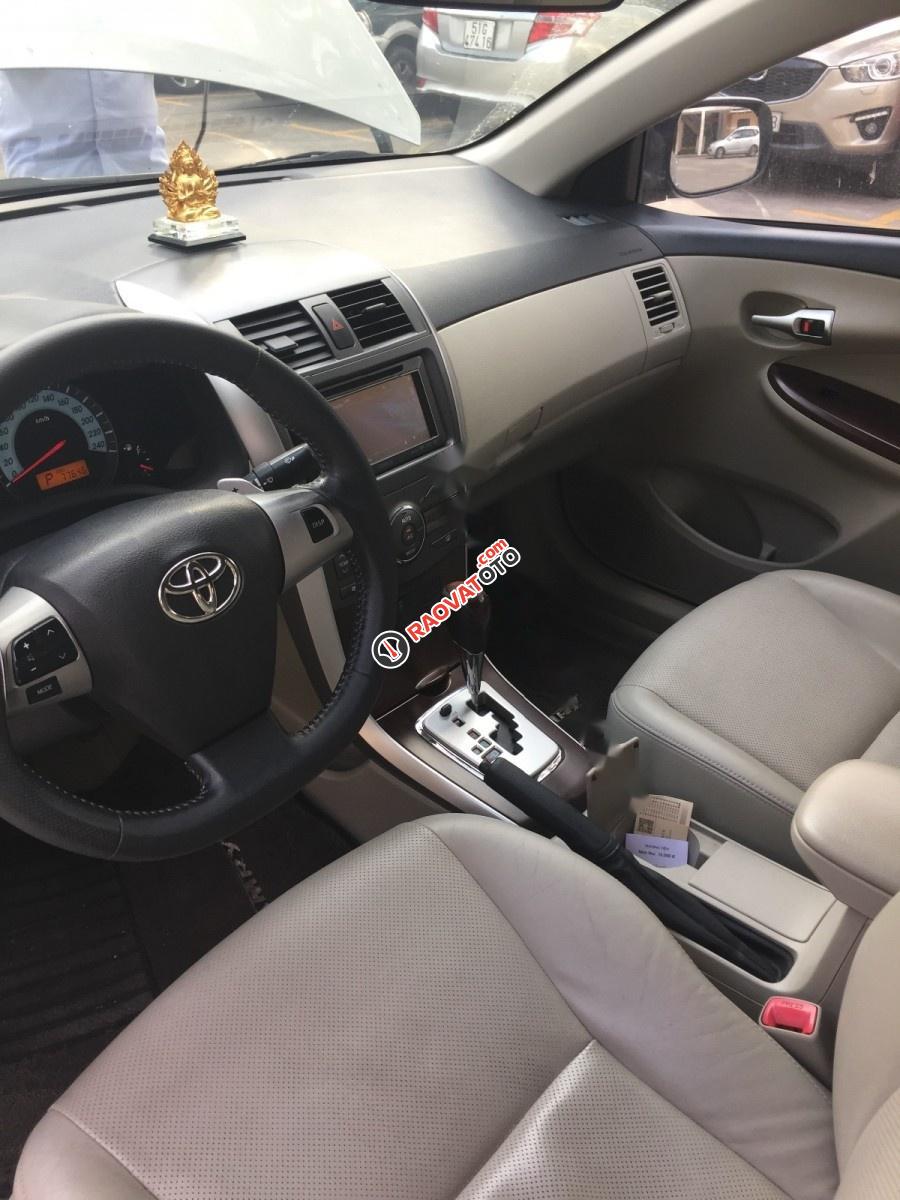 Bán Toyota Corolla altis 2.0 V đời 2013, màu bạc-6