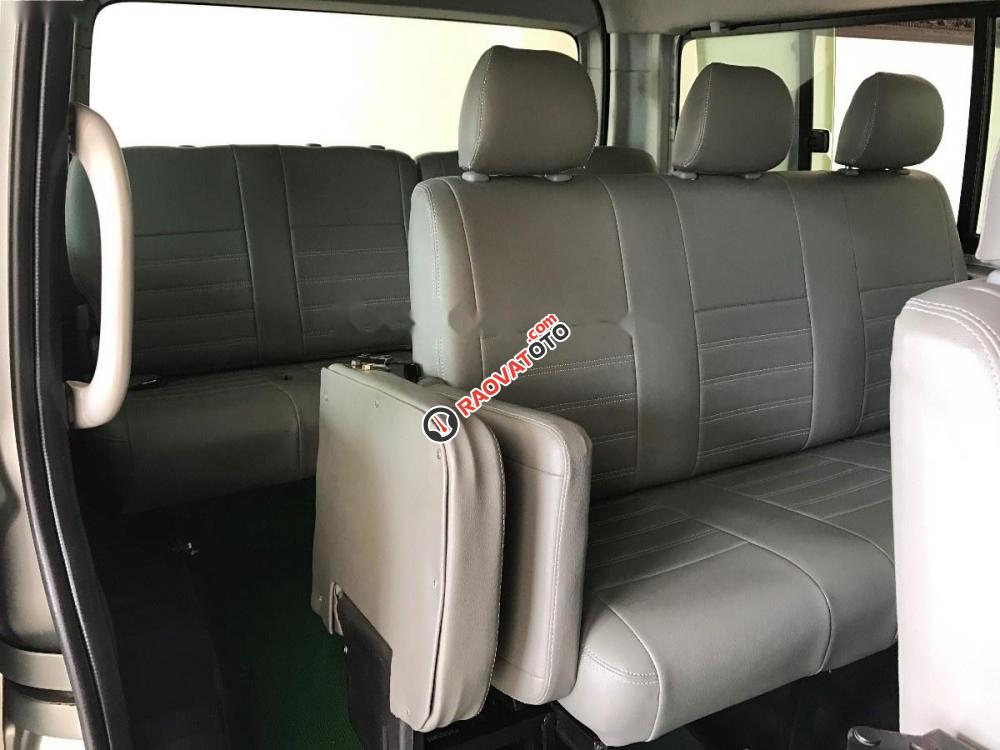 Bán Toyota Hiace đời 2010, màu xanh lam-5