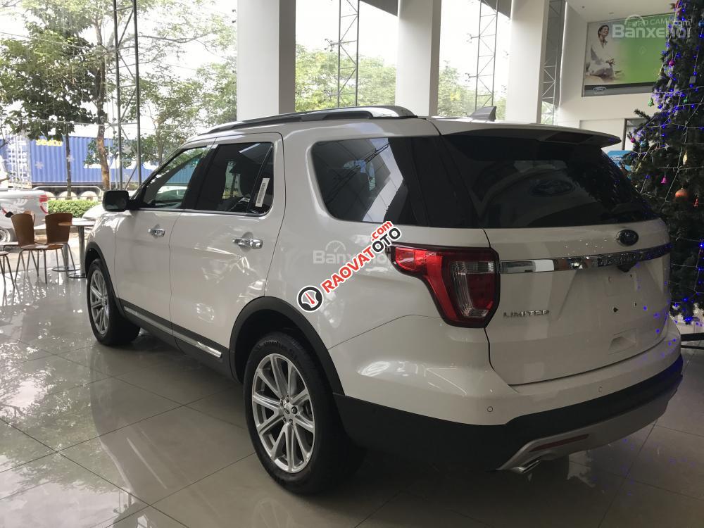 Bán Ford Explorer Limited 2.3 2017 màu trắng, tặng bộ phụ kiện-0