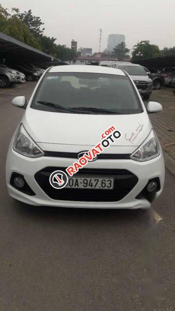 Cần bán xe Hyundai Grand i10 MT đời 2015, màu trắng chính chủ giá cạnh tranh-0