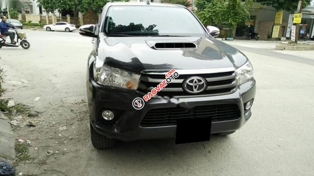 Xe Toyota Hilux 2.5E 4x2 MT sản xuất 2016, màu xám, xe nhập-1