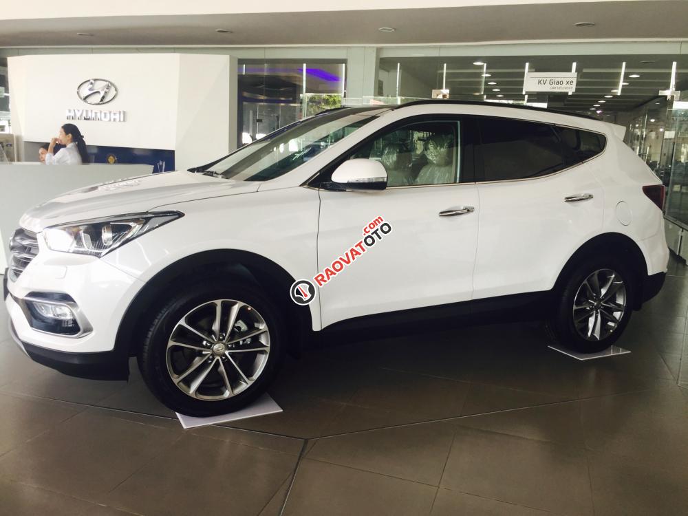 Bán Hyundai Santa Fe 2018, màu trắng-2