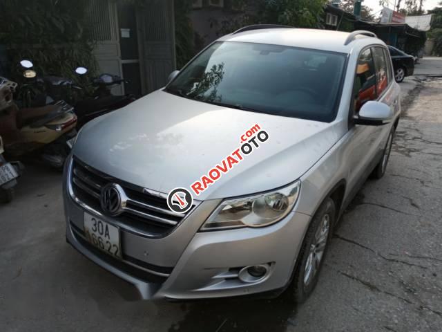 Bán xe Volkswagen Tiguan AT đời 2010, màu bạc, nhập khẩu nguyên chiếc số tự động, giá tốt-4