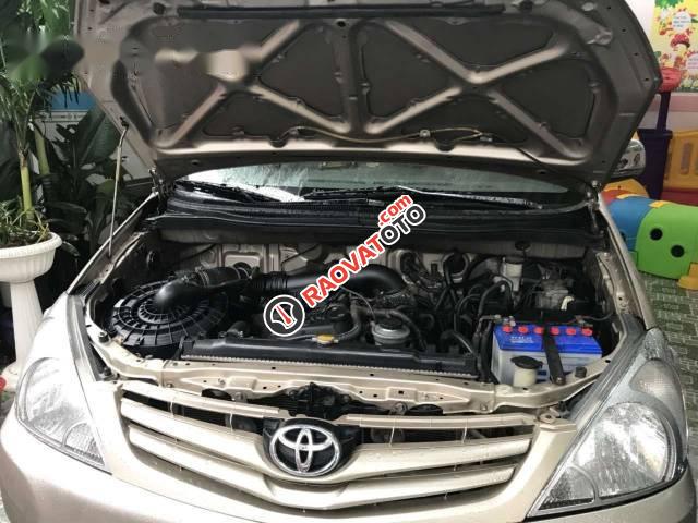 Bán Toyota Innova G đời 2009, màu xám -3