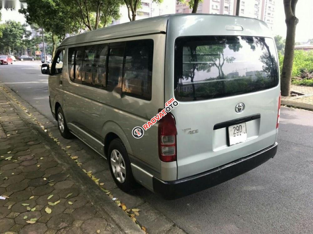 Cần bán gấp Toyota Hiace 2.5 đời 2010, màu xanh lam-5