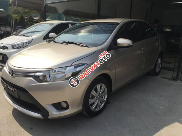 Bán Toyota Vios MT đời 2015 chính chủ, giá tốt-0