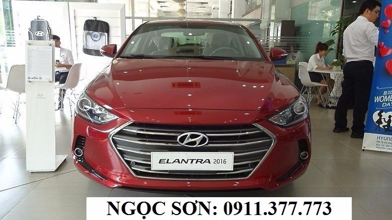 Bán xe Hyundai Elantra năm 2017, màu đỏ, nhập khẩu nguyên chiếc-3