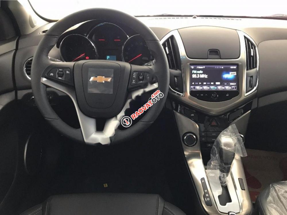 Cần bán xe Chevrolet Cruze LTZ 1.8L năm 2017, màu trắng-9