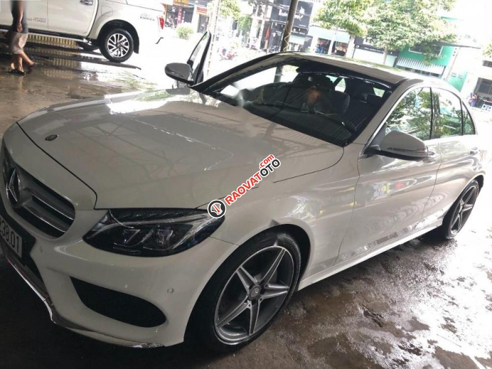 Cần bán xe Mercedes C250 AMG đời 2015, màu trắng-4