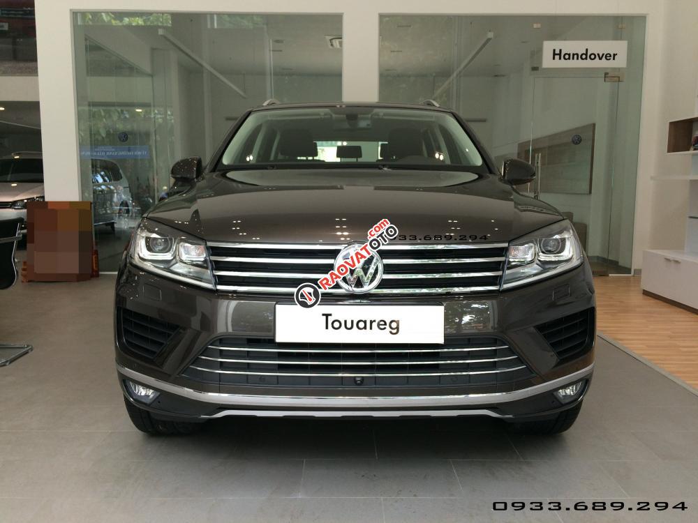 Touareg GP SUV cỡ lớn nhập khẩu nguyên chiếc - Ưu đãi lớn. LH Hotline 0933 689 294-0