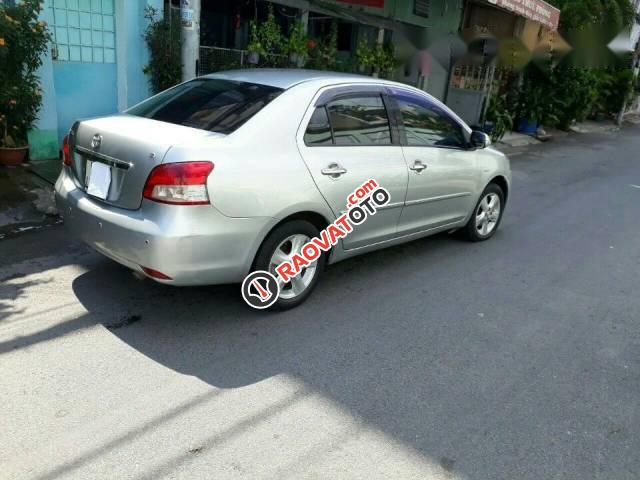 Chính chủ bán xe Toyota Vios đời 2009, màu bạc-0