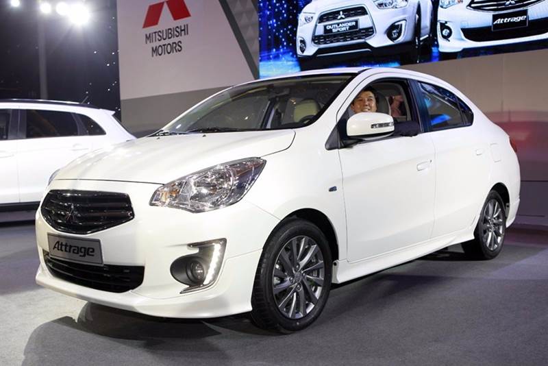 Cần bán xe Mitsubishi Attrage đời 2017, màu trắng, nhập khẩu chính hãng giá cạnh tranh-10