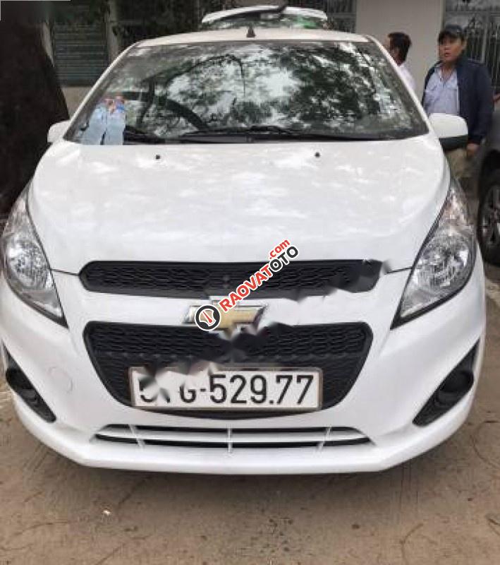 Bán xe Chevrolet Spark LS 1.2 MT đời 2017, màu trắng số sàn-1