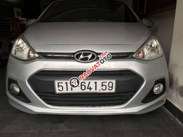 Bán ô tô Hyundai Grand i10 AT sản xuất 2015, giá 365tr-0