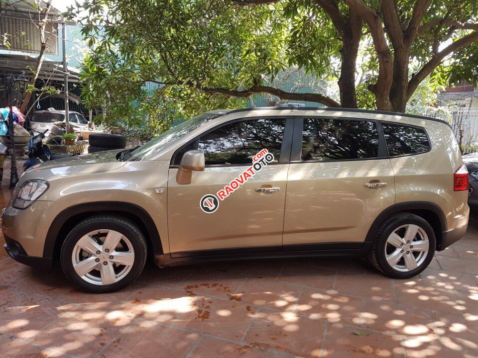 Cần bán xe Chevrolet Orlando đời 2012, màu vàng-2