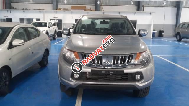 Bán xe Mitsubishi Triton đời 2017, màu xám-0