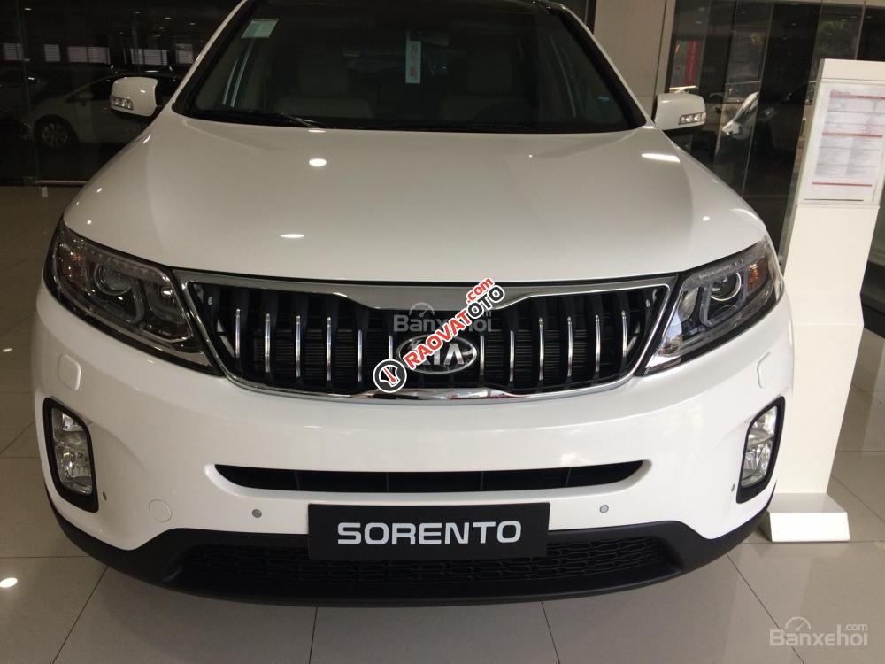Kia Sorento GAT đời 2018, màu trắng, giá ưu đãi chỉ có tại Nha Trang-0