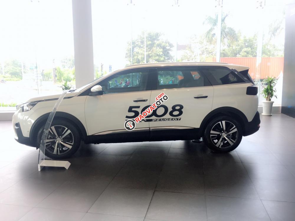 Peugeot Biên Hòa - Bán xe Peugeot 5008 tại Biên Hòa, xe mới nhiều KM hấp dẫn. Liên hệ 0938.097.263-0