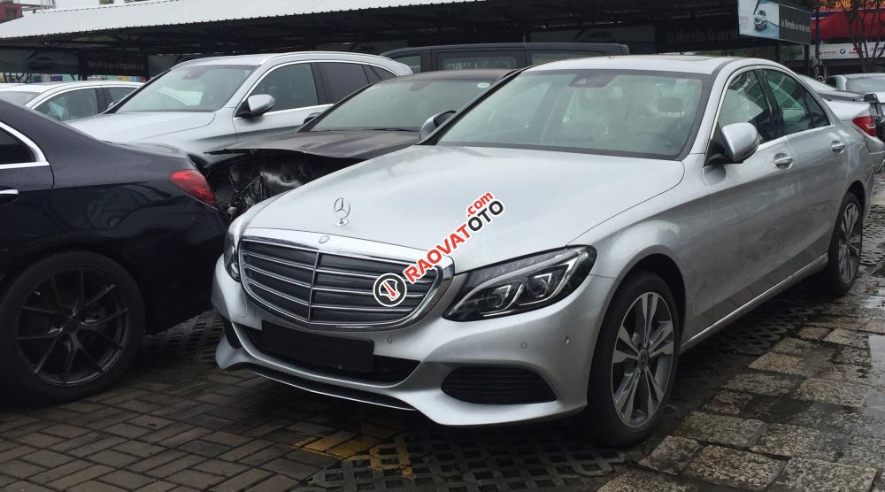 Bán Mercedes C250 2018 siêu sang trọng, đẳng cấp, ưu đãi cực hot-1