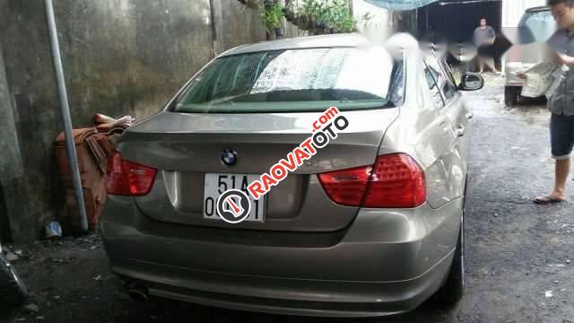 Bán BMW 3 Series 320i năm 2010, màu bạc-0