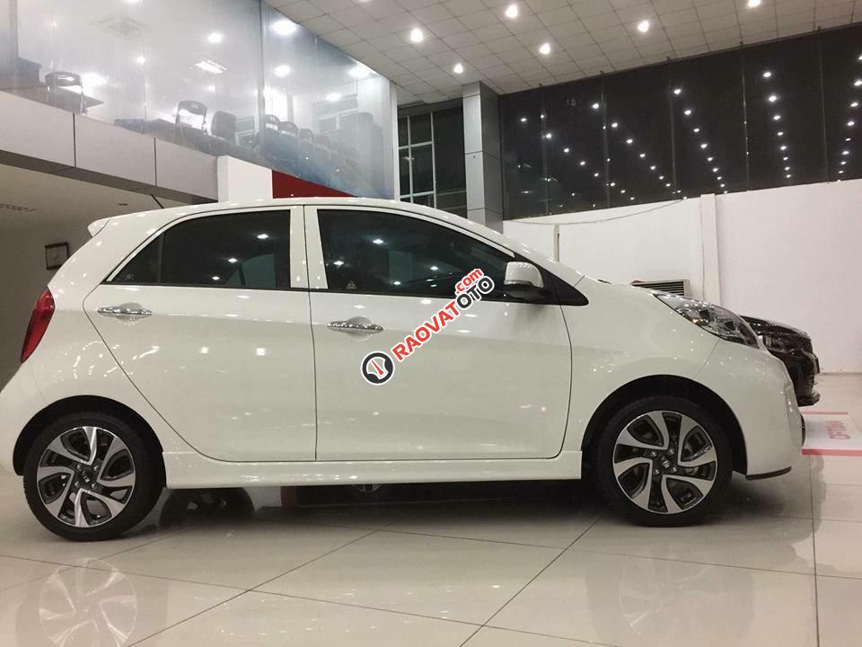 Kia Giải Phóng - Chỉ cần trả trước 70 triệu sở hữu ngay Kia Morning hoàn toàn mới, có xe giao ngay. LH 0985793968-8