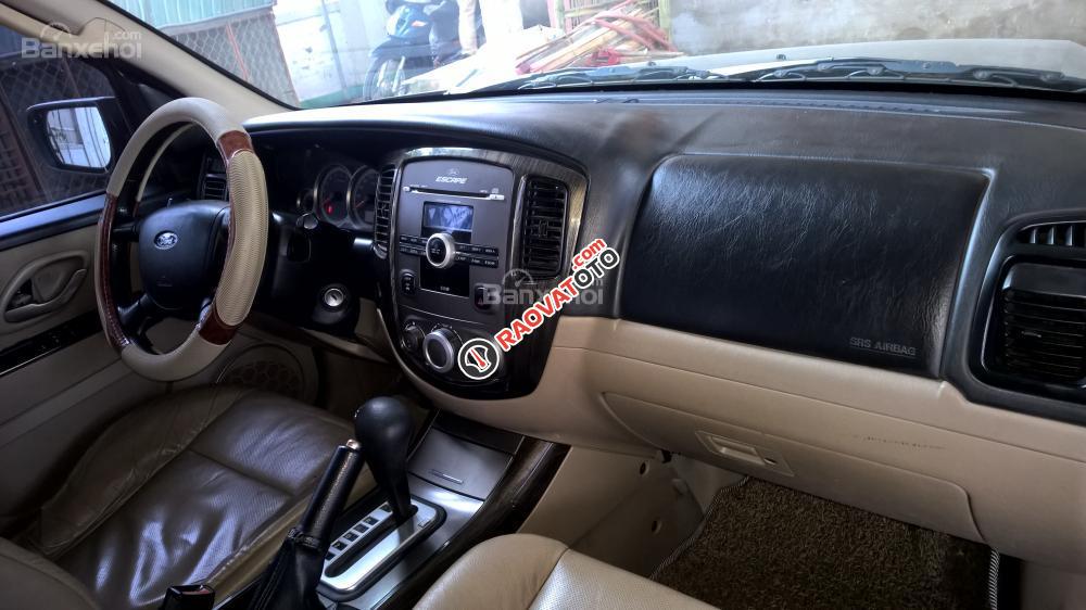 Bán ô tô Ford Escape XLT 2.3L 2007, màu đen-8