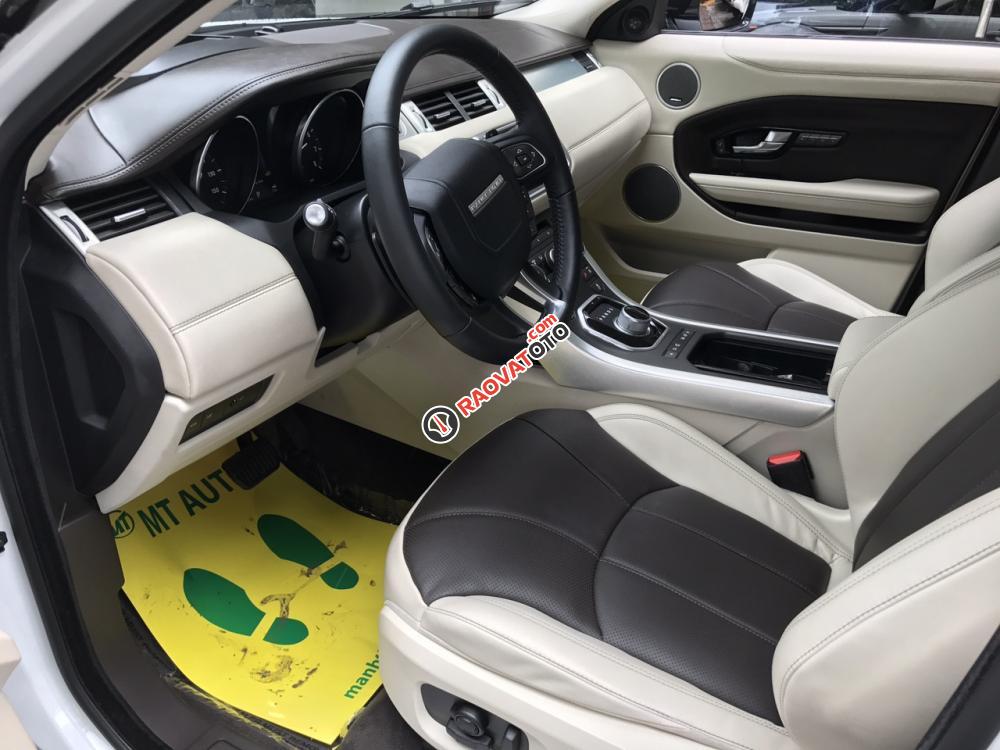 Bán LandRover Evoque Autobiography năm 2017, màu trắng, xe nhập Mỹ, giá tốt full kín đồ. LH: 0948.256.912-8