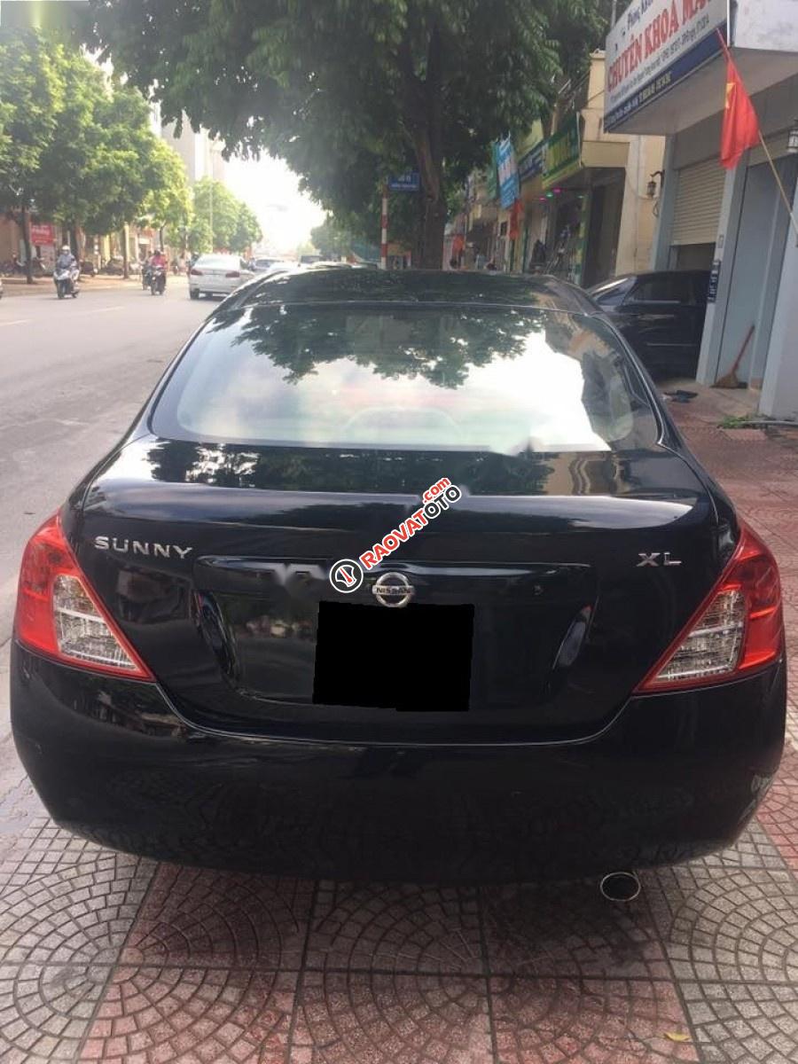 Cần bán xe Nissan Sunny đời 2013, màu đen, giá tốt-6